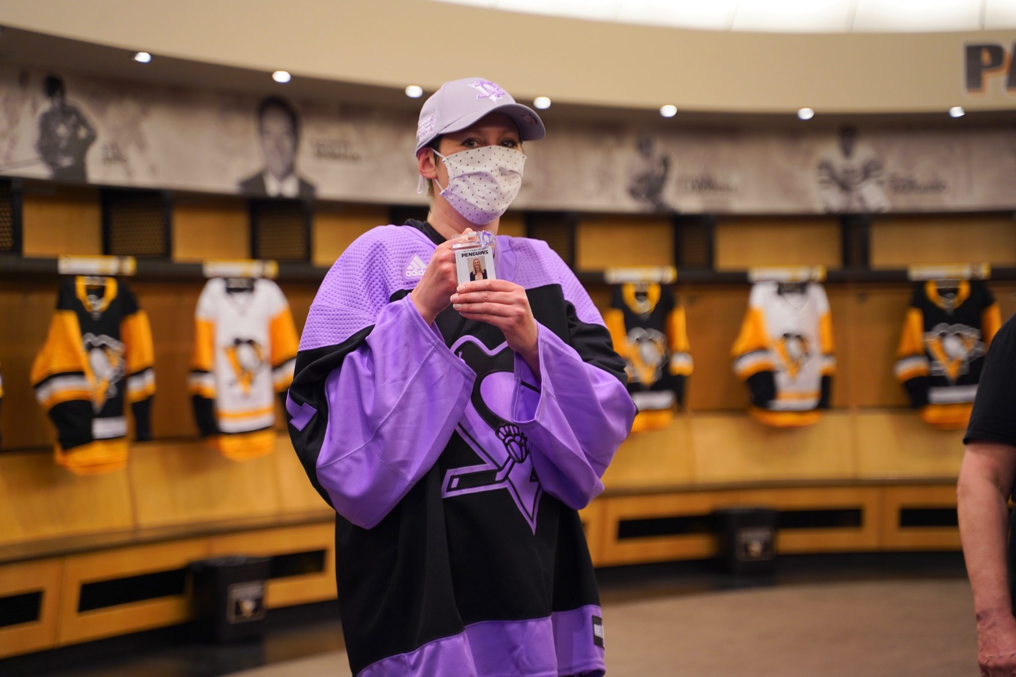 Pittsburgh Penguins Hockey Fights Cancer Jersey