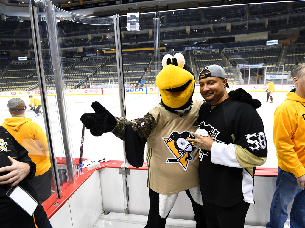 pittsburgh penguins veterans day jersey