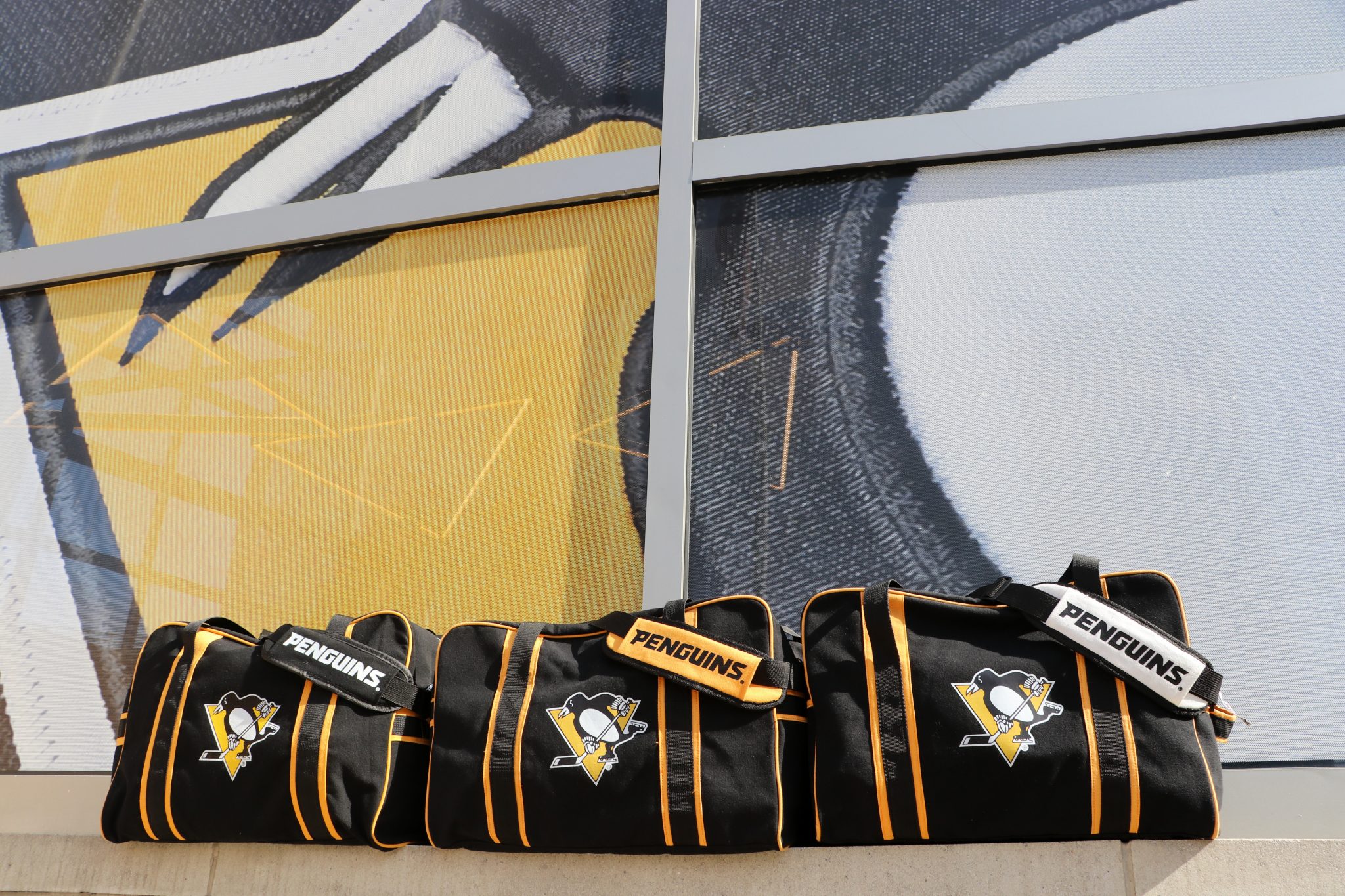 Pittsburgh Penguins and Penguins Foundation Announce Equipment